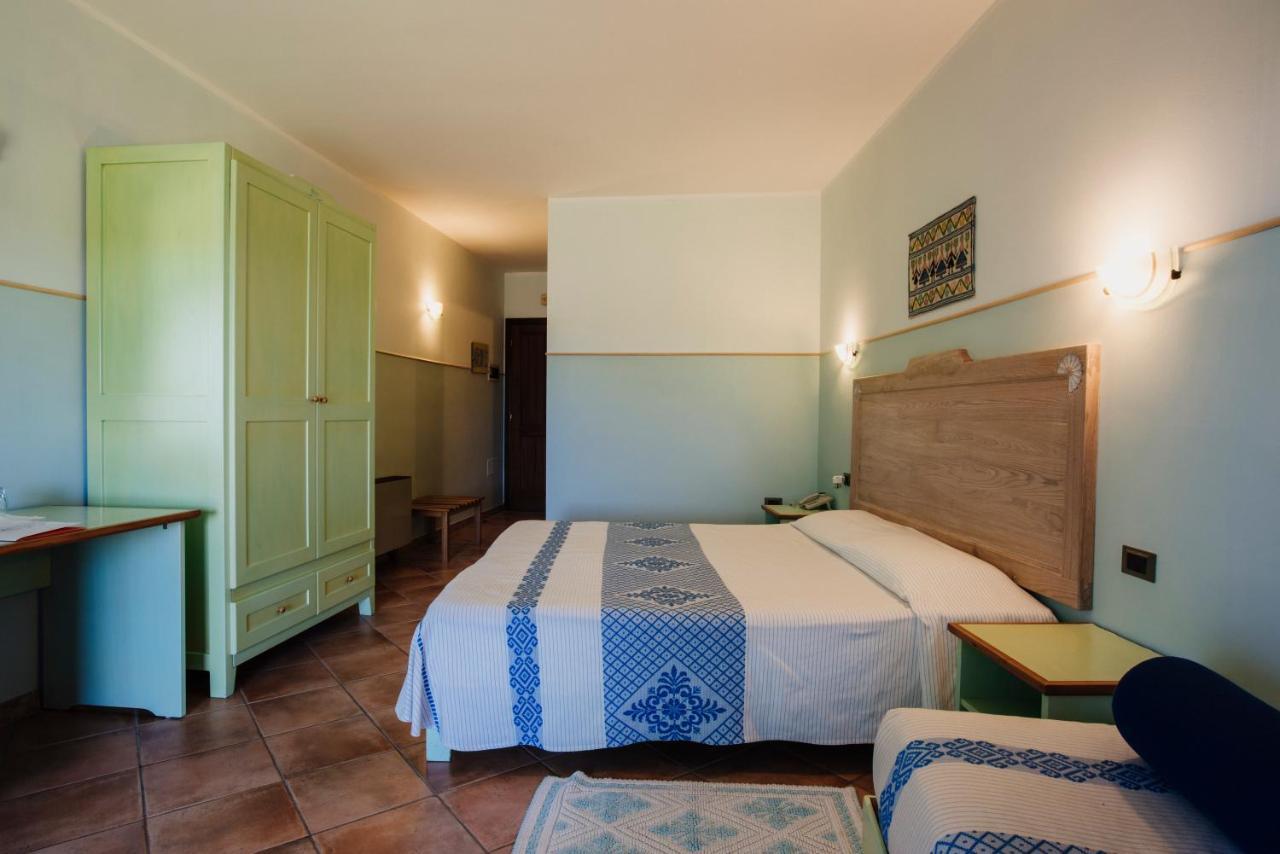 Hotel Luci Del Faro Calasetta Luaran gambar